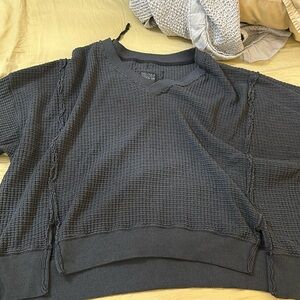 Waffle knit v neck